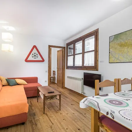Apartamento La Benasquita Lägenhet *